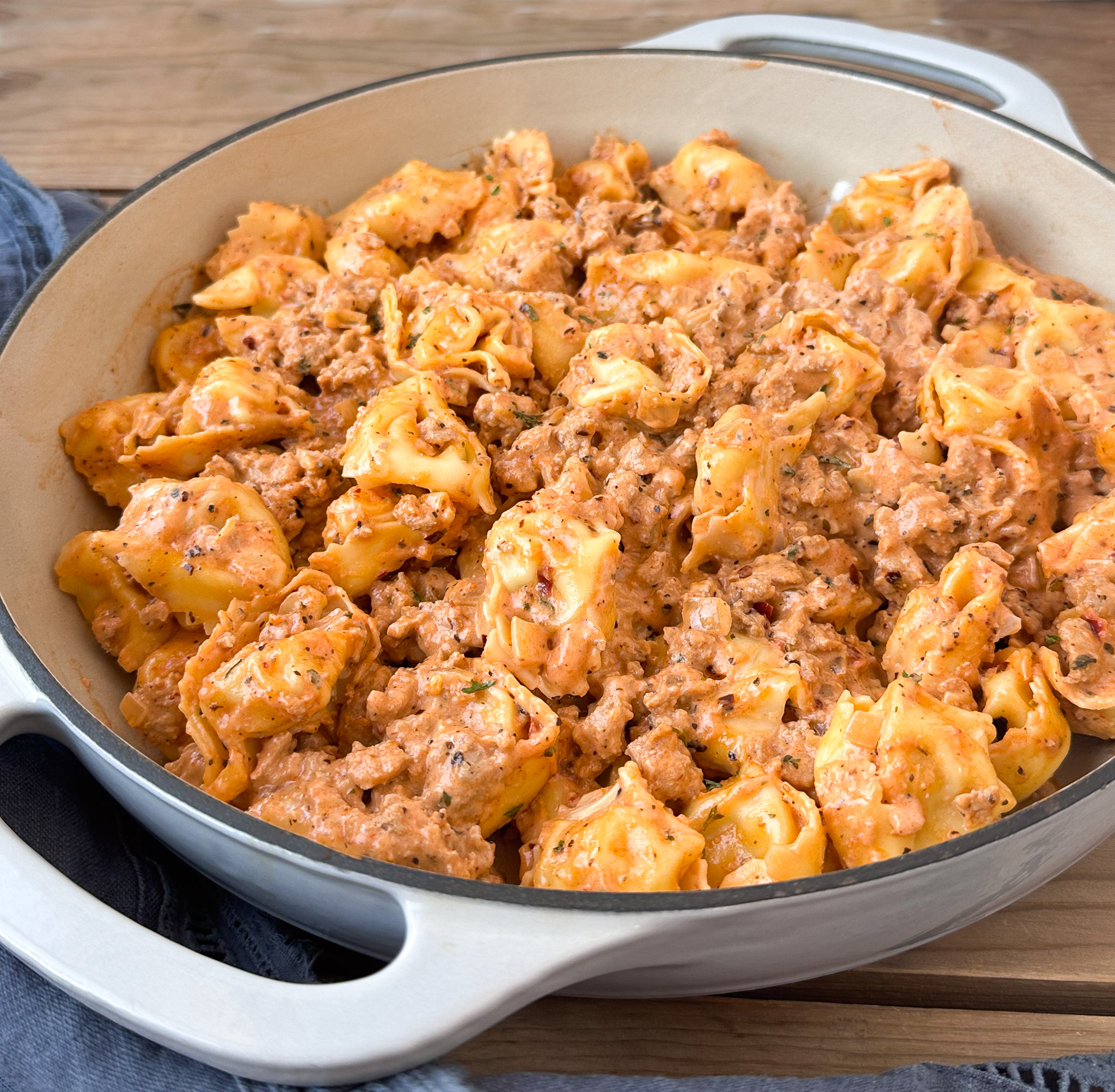 cheese tortellini with meat sauce 