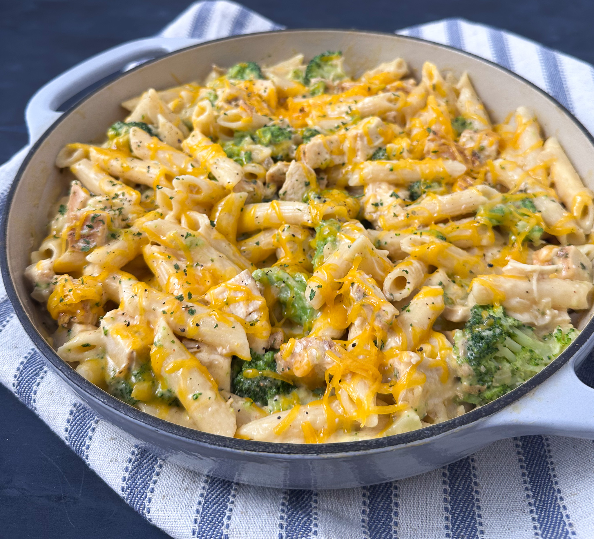 CHEDDAR CHICKEN BROCCOLI PASTA