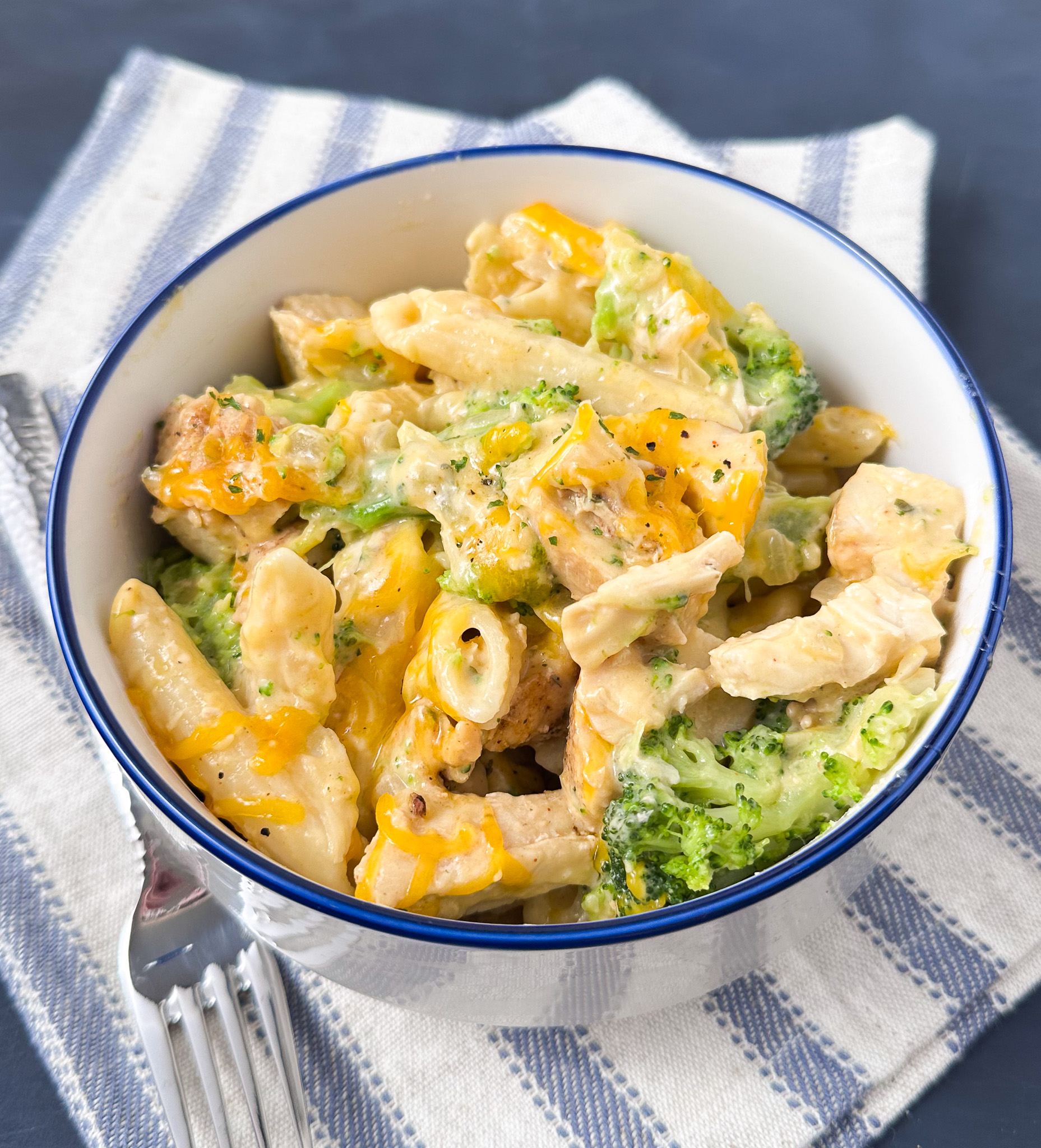 CHEDDAR CHICKEN BROCCOLI PASTA
