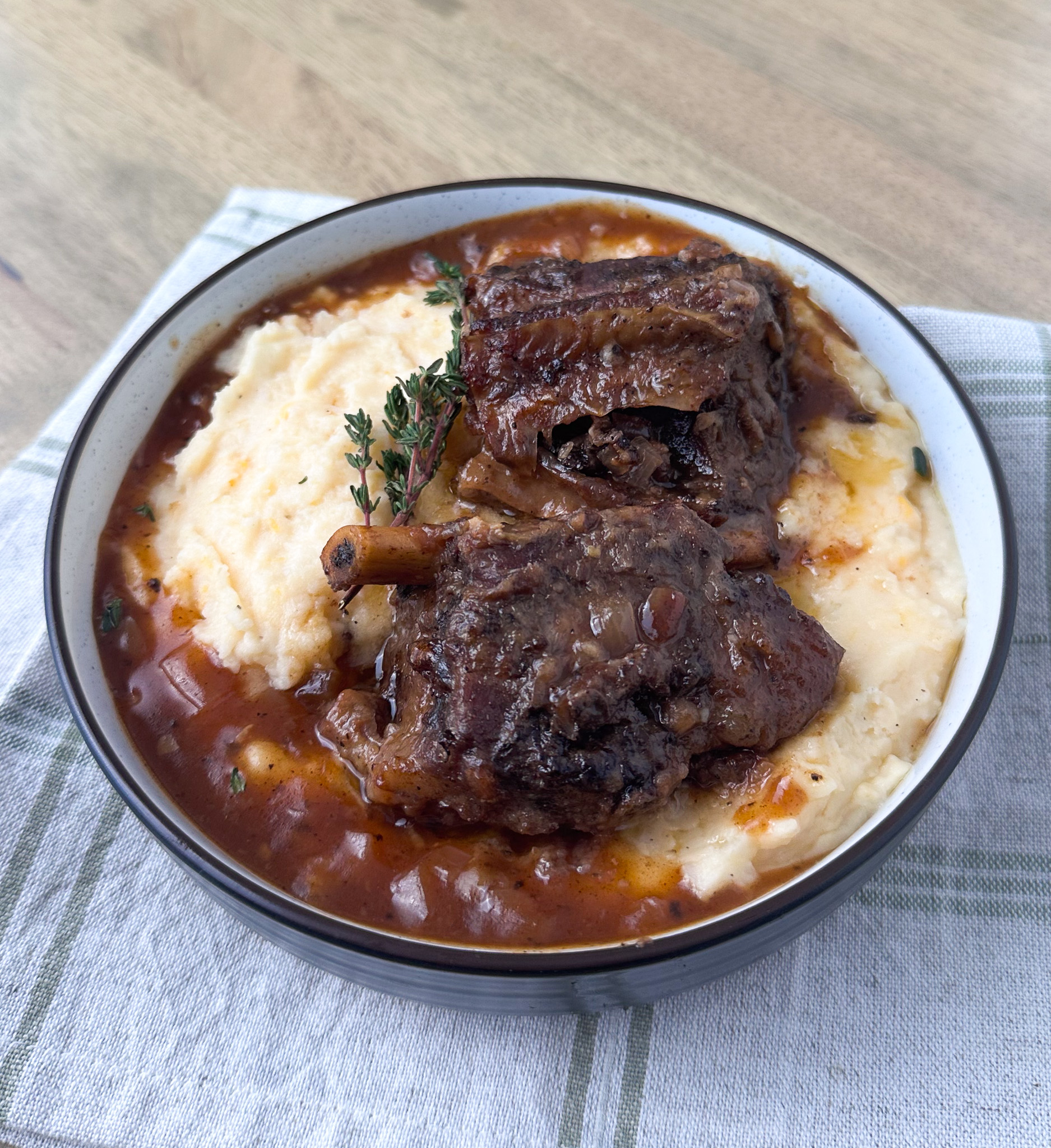 slow cooker braised beef short ribs