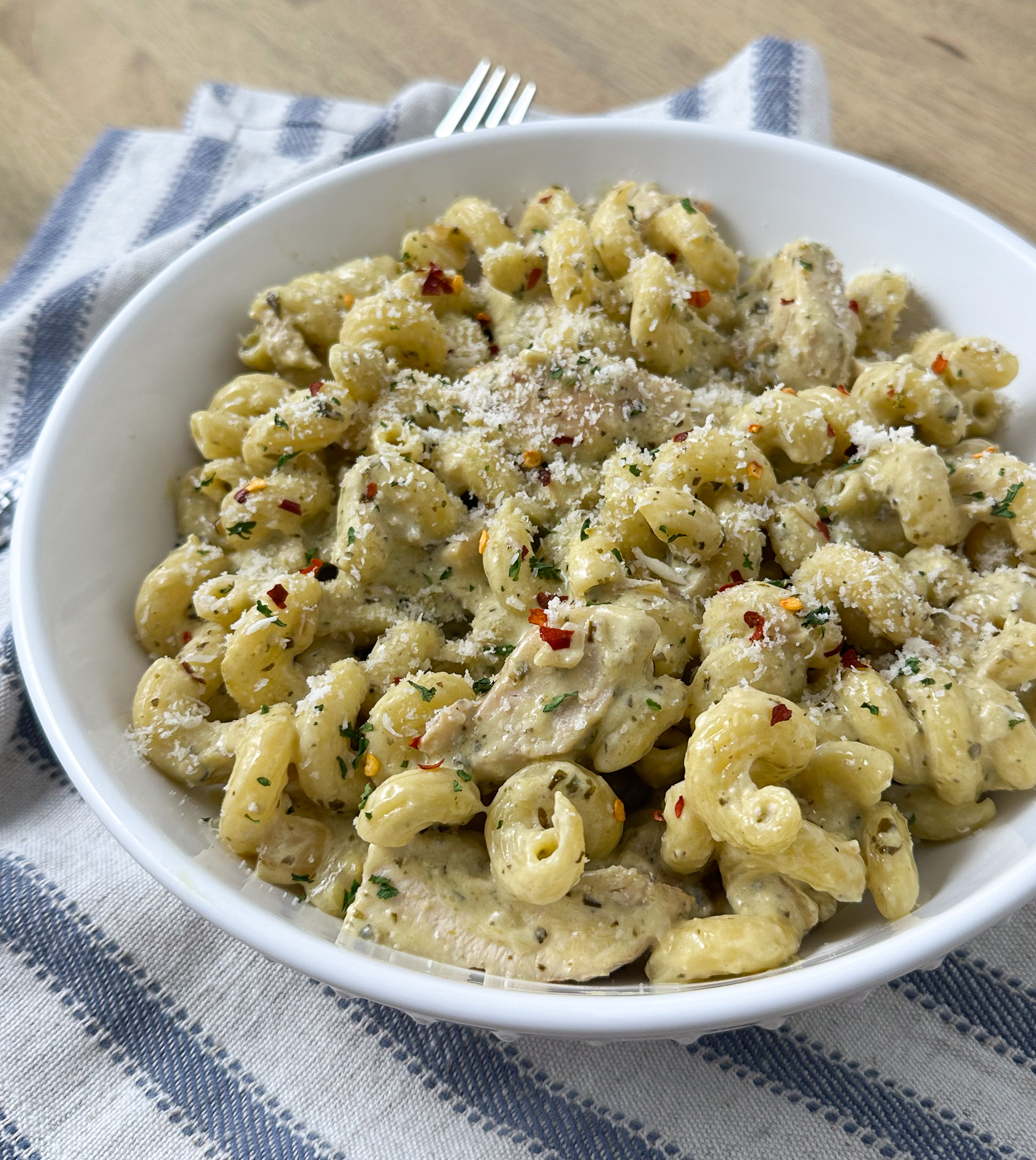 creamy pesto chicken pasta