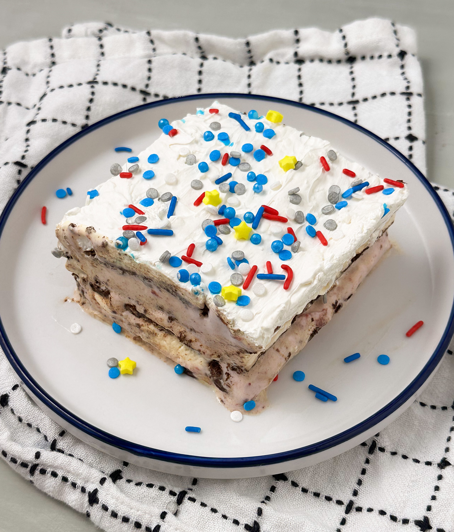 ice cream sandwich cake