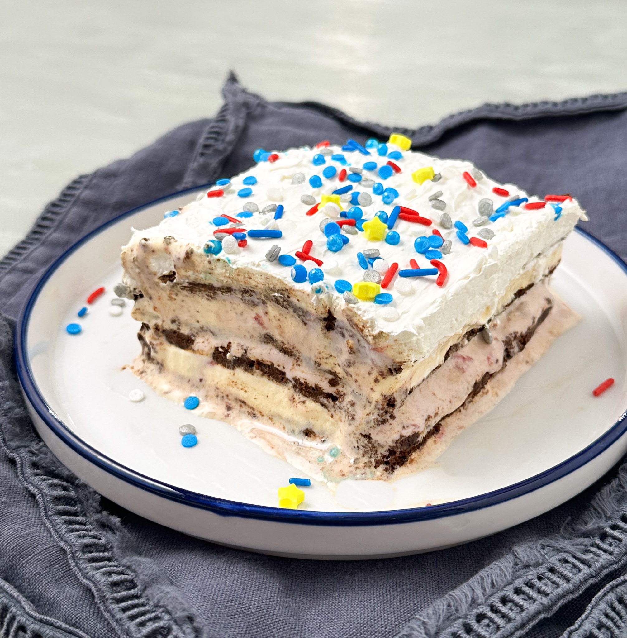 ice cream sandwich cake